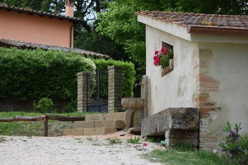 Agriturismo Casale Contessa Montebuono  エクステリア 写真
