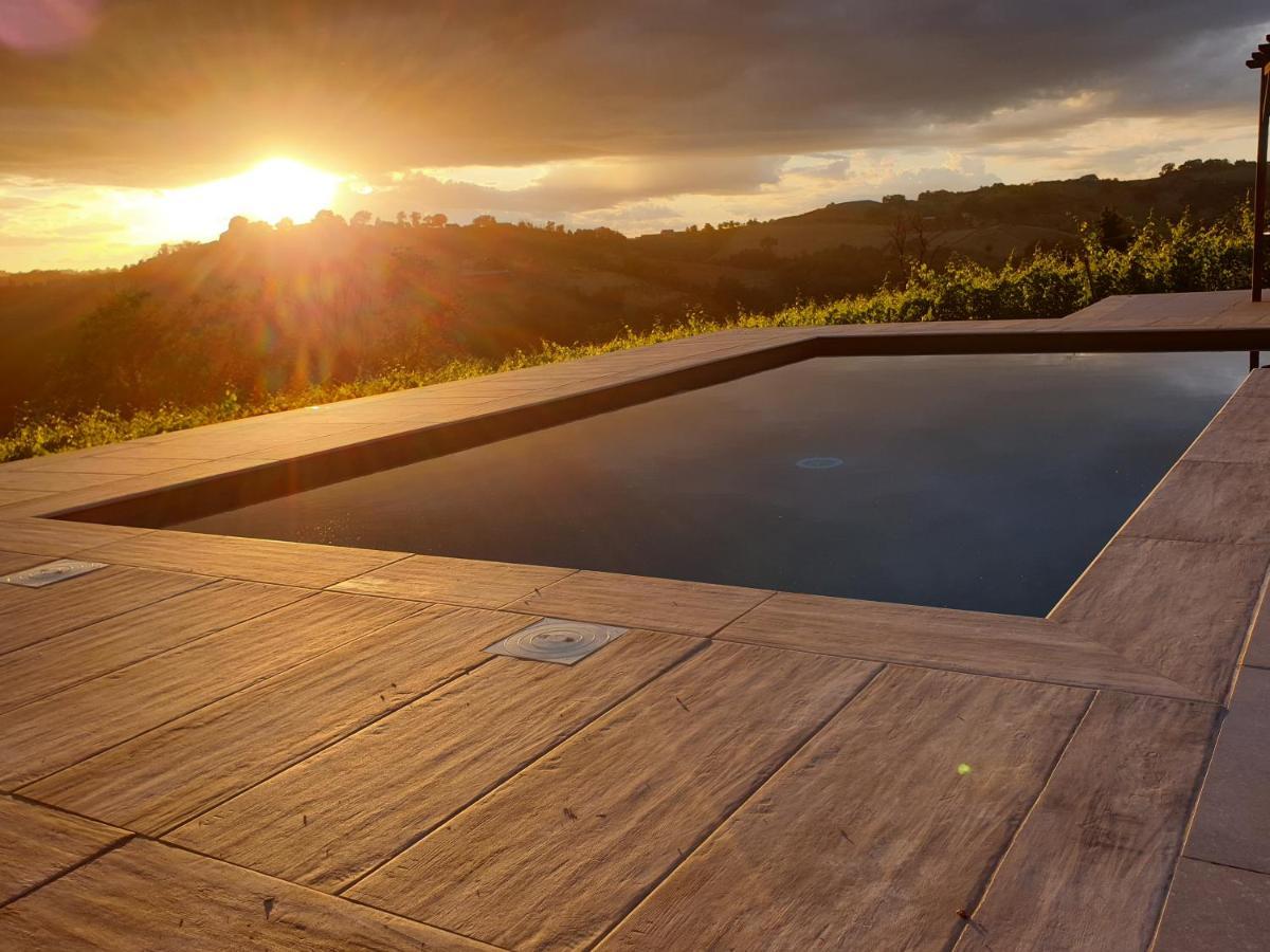 Agriturismo Casale Contessa Montebuono  エクステリア 写真